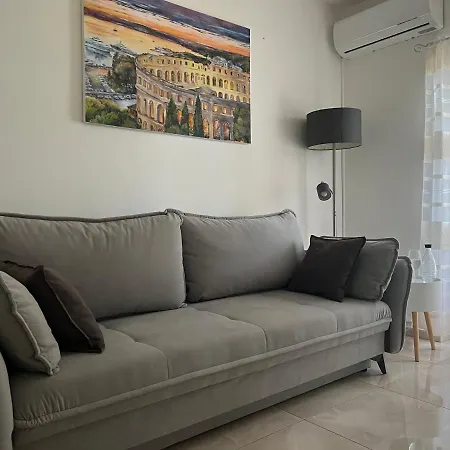Apartment Ivana *